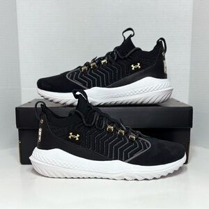NEW Under Armour Bryce Harper 9 Turf Men’s Baseball Shoes 3027443-001 Black Gold